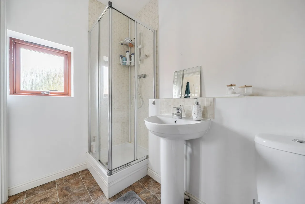 Crondall Terrace, Basingstoke, RG24, photo 7