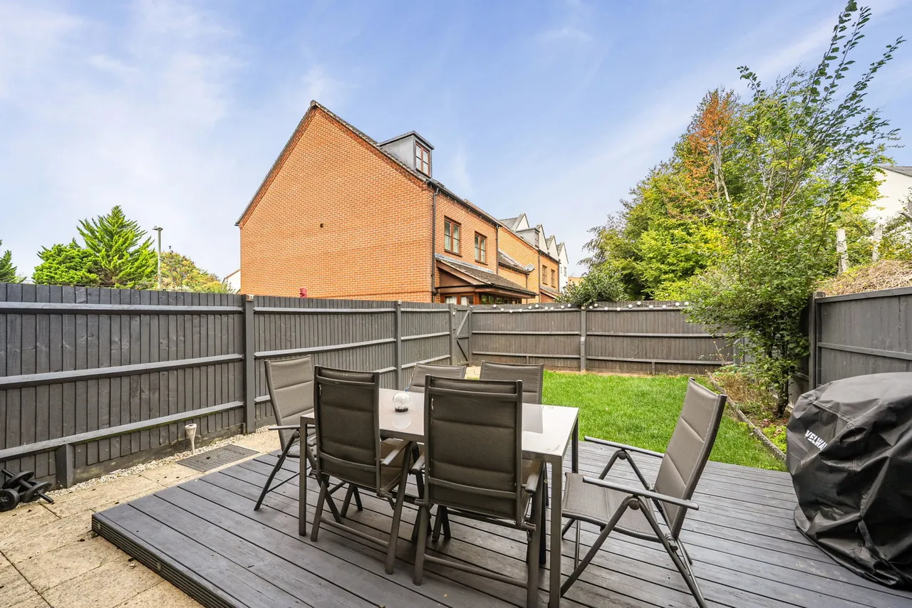 Crondall Terrace, Basingstoke, RG24, photo 12