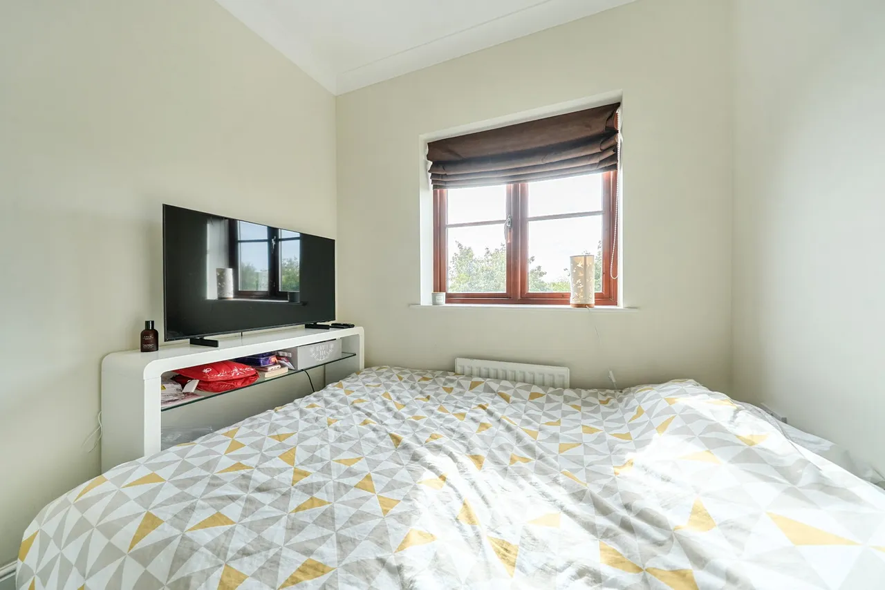 Crondall Terrace, Basingstoke, RG24, photo 10
