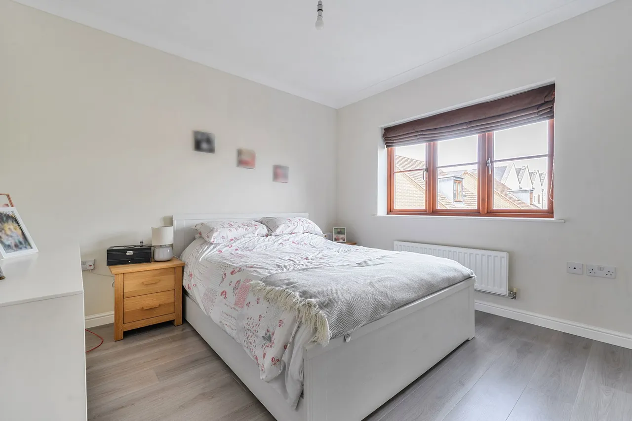 Crondall Terrace, Basingstoke, RG24, photo 6