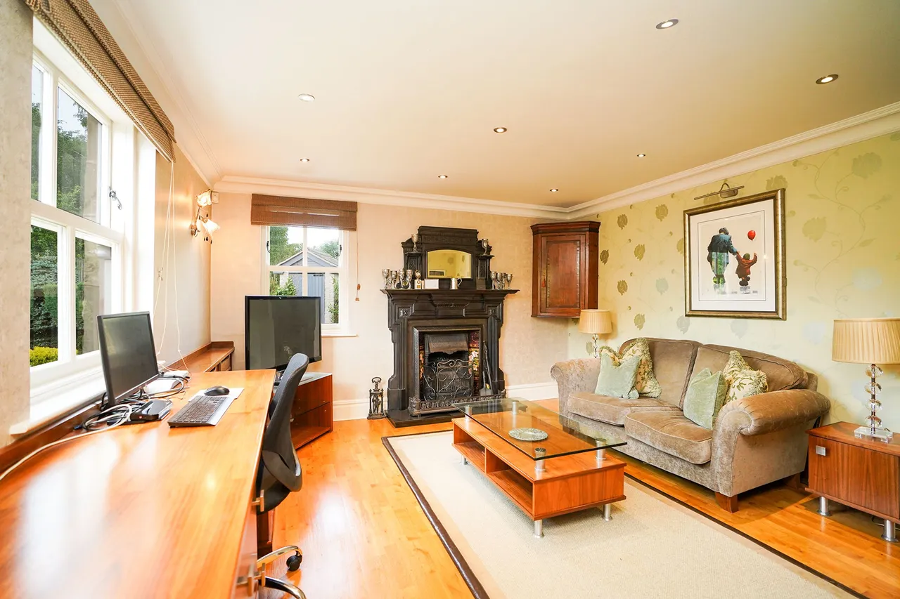Halfacre Lane, Dronfield, S18, photo 16