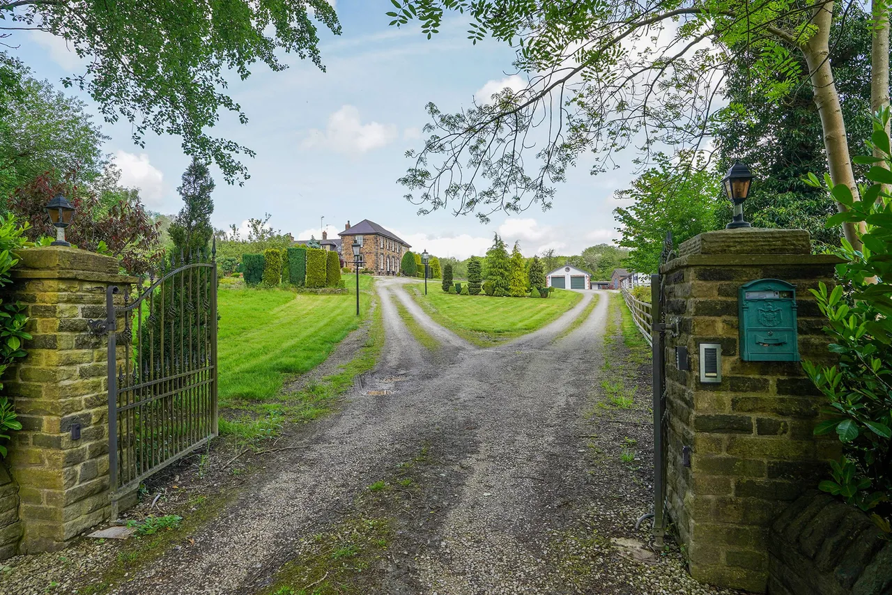 Halfacre Lane, Dronfield, S18, photo 53