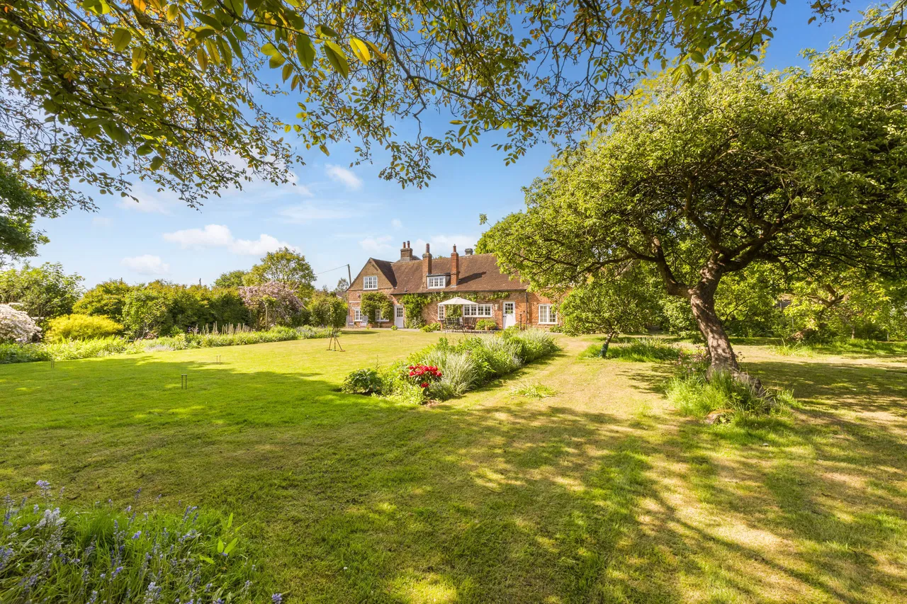Bulls Lane, Welham Green, AL9, photo 11