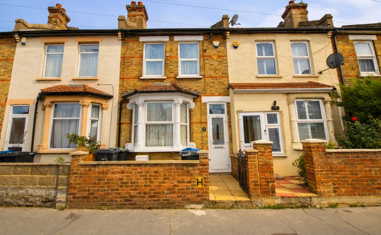 3 bed house to rent — Handcroft Road, Croydon, CR0