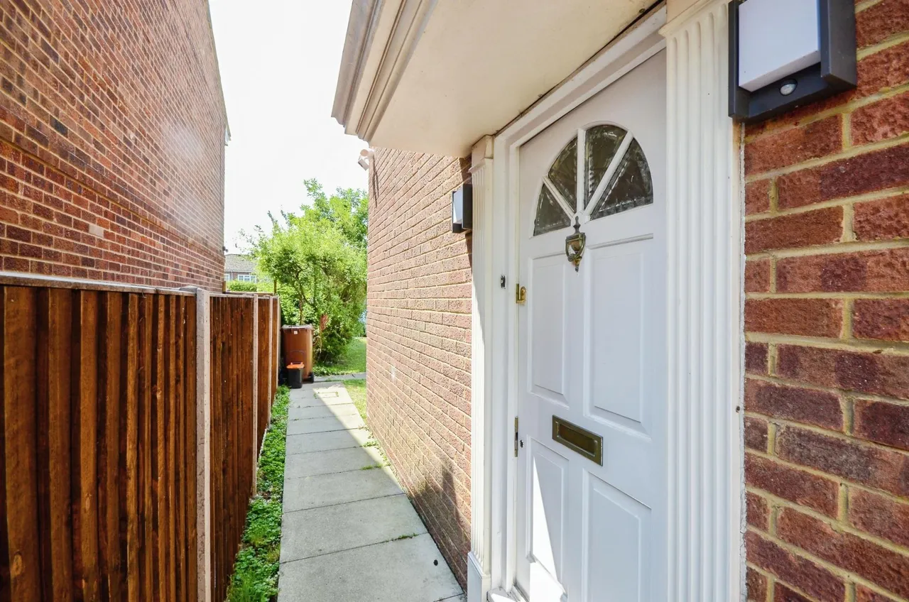 Willows Close, Pinner, HA5, photo 9