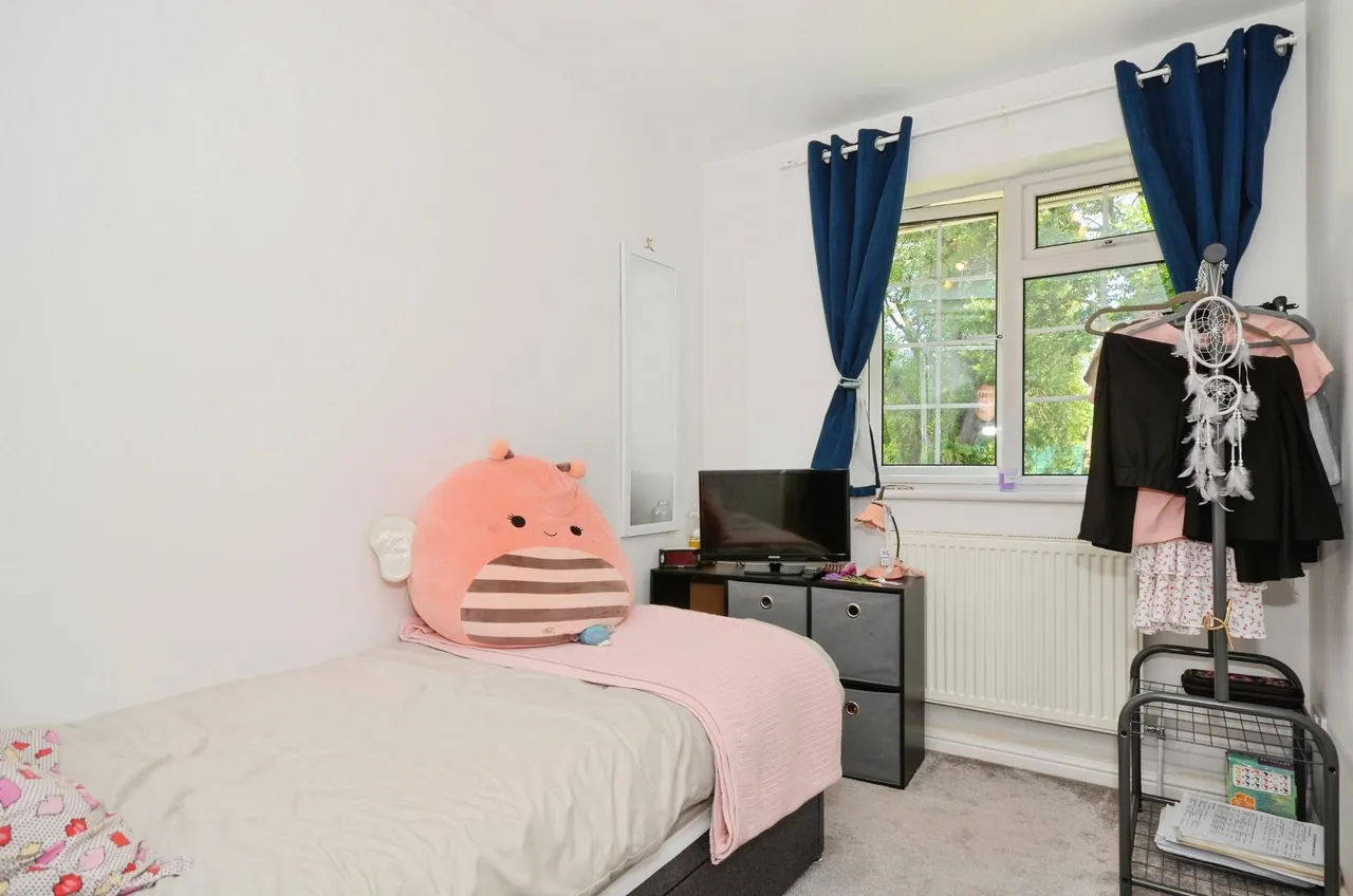 Willows Close, Pinner, HA5, photo 12