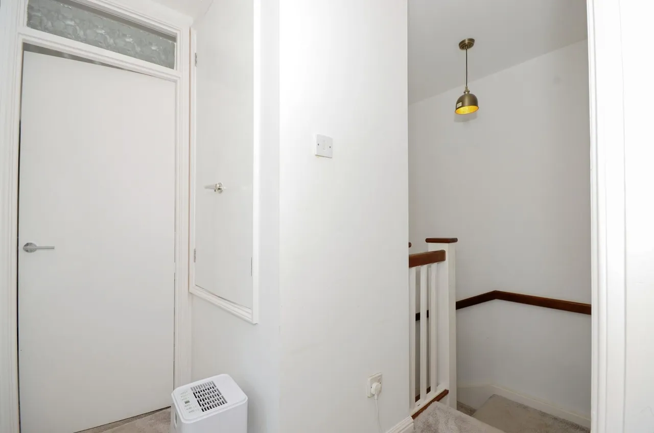 Willows Close, Pinner, HA5, photo 14