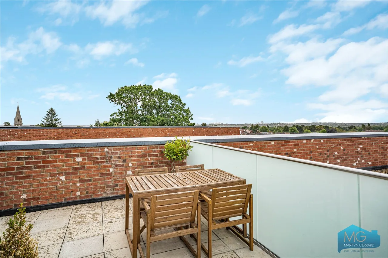 Oakleigh Road North, Whetstone, N20, photo 17