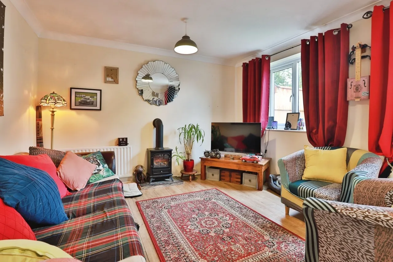 Aldis Gardens, Poole, BH15, photo 5