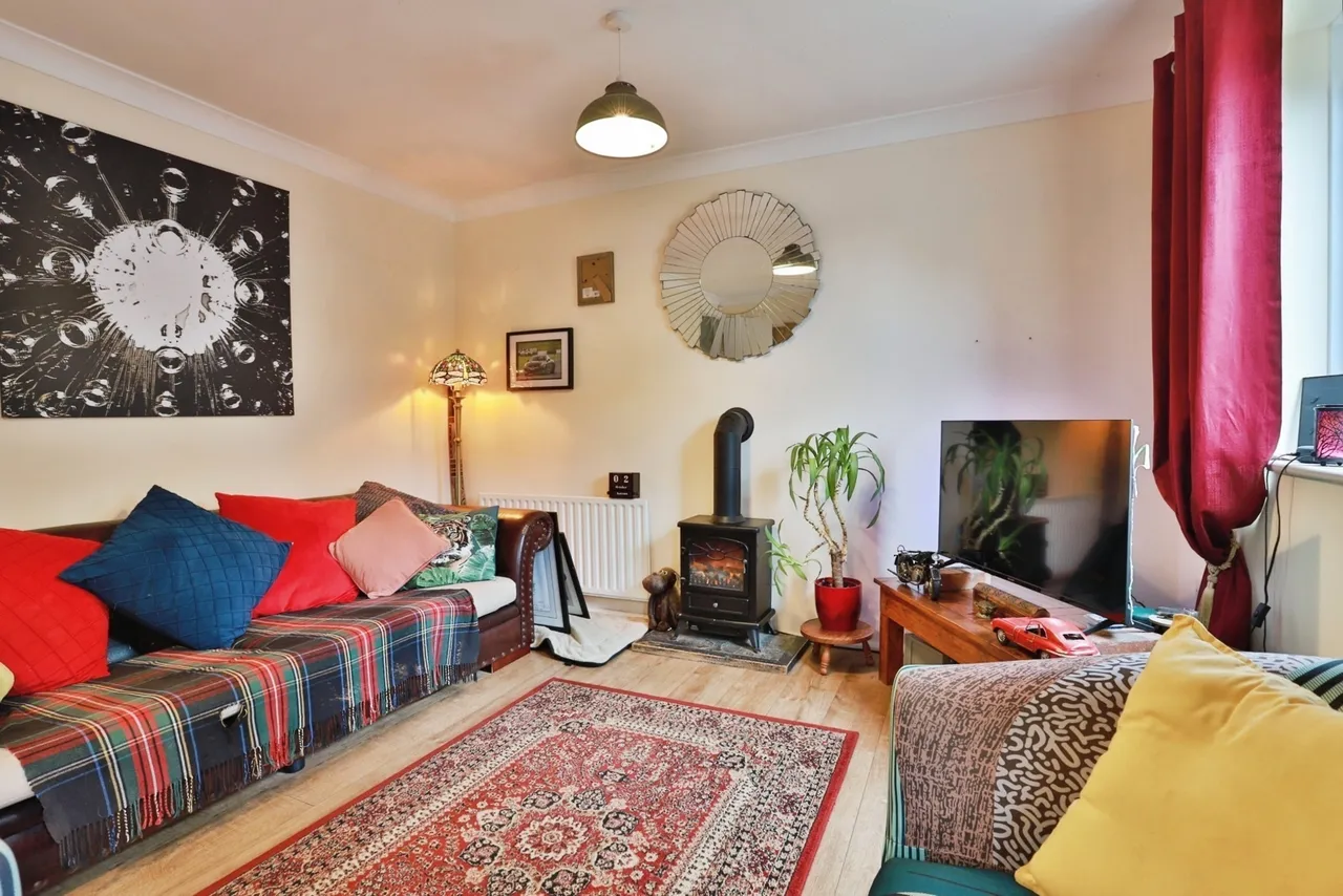 Aldis Gardens, Poole, BH15, photo 4