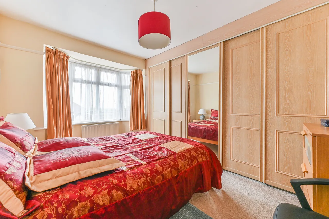 12 Norbury Rise, London, photo 7