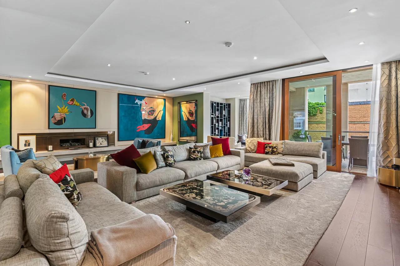 3 bed flat for sale — Montrose Place, Belgravia, London