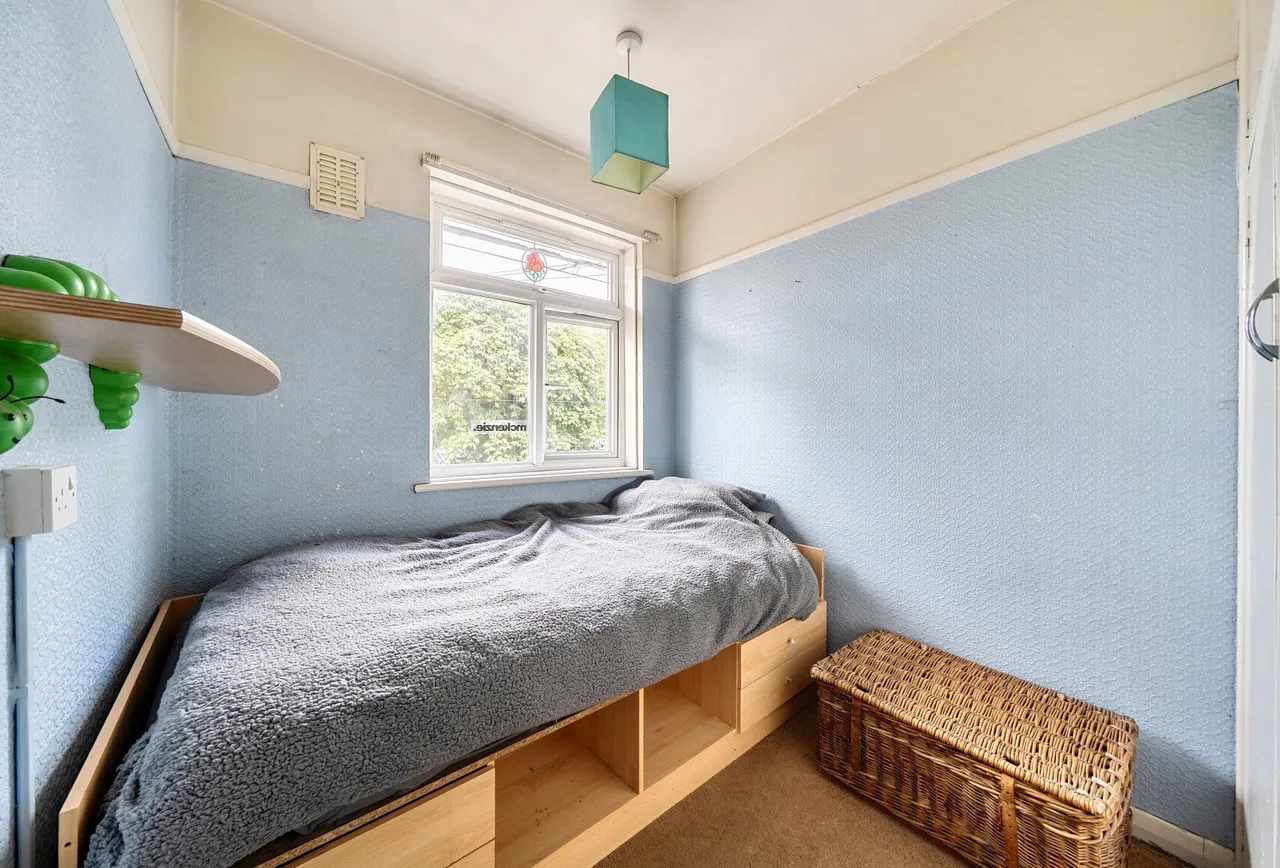 Hillcross Avenue, Morden, SM4 4AZ, photo 16