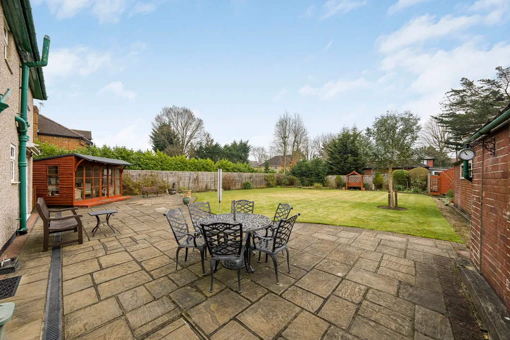 Sweetcroft Lane, North Hillingdon, UB10, photo 19