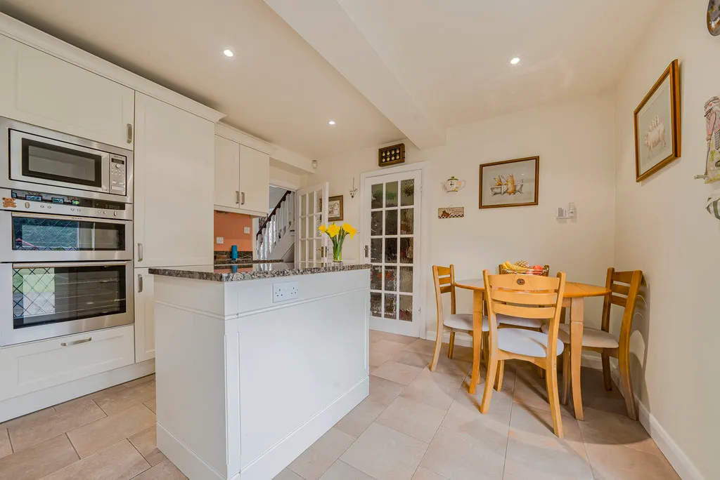 Sweetcroft Lane, North Hillingdon, UB10, photo 8