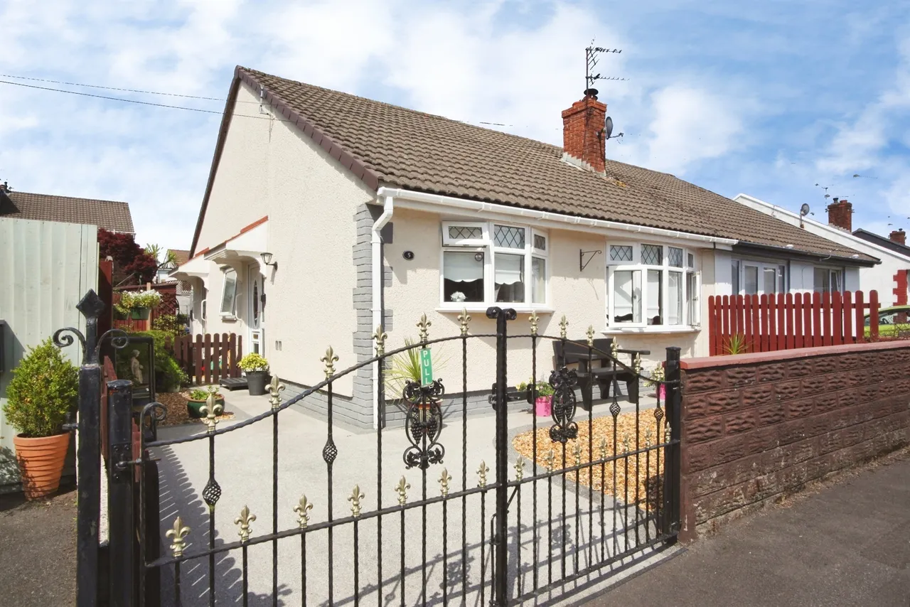Heol Y Coed Pontypridd, CF38, photo 2