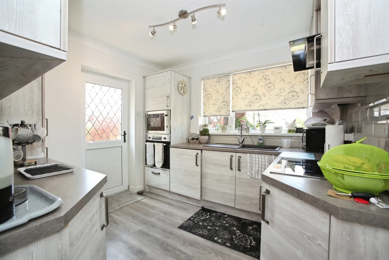 Heol Y Coed Pontypridd, CF38, photo 11