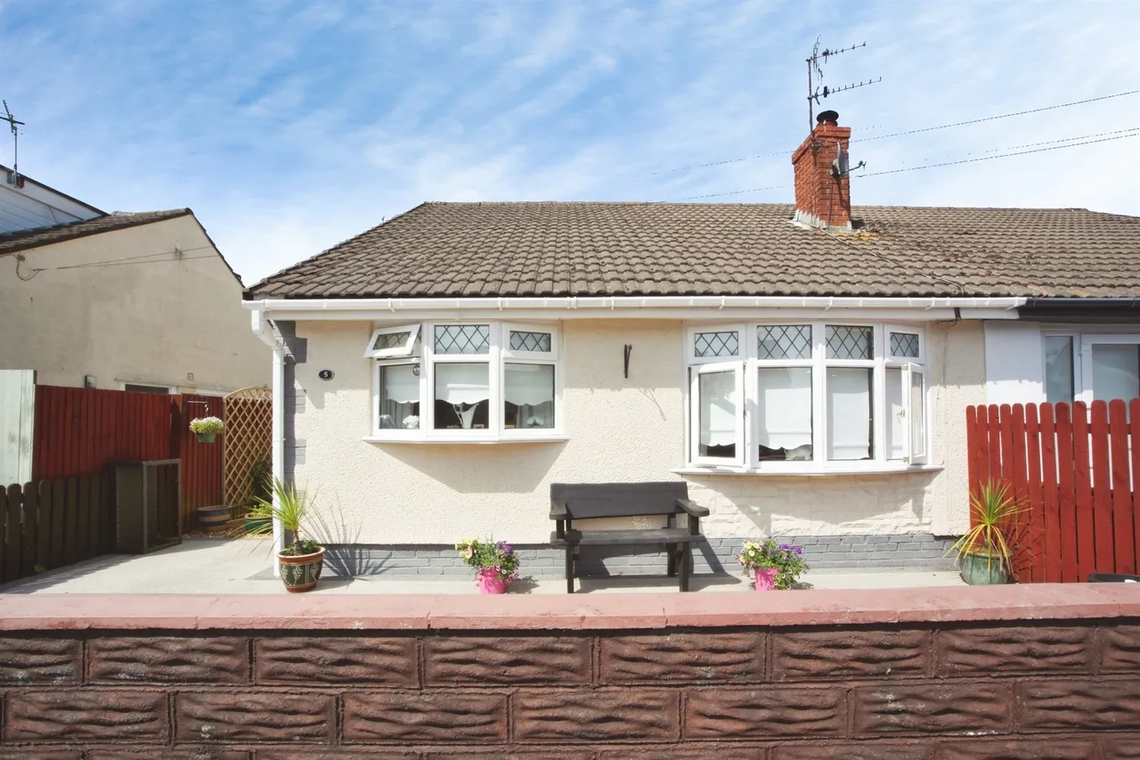 Heol Y Coed Pontypridd, CF38, photo 12