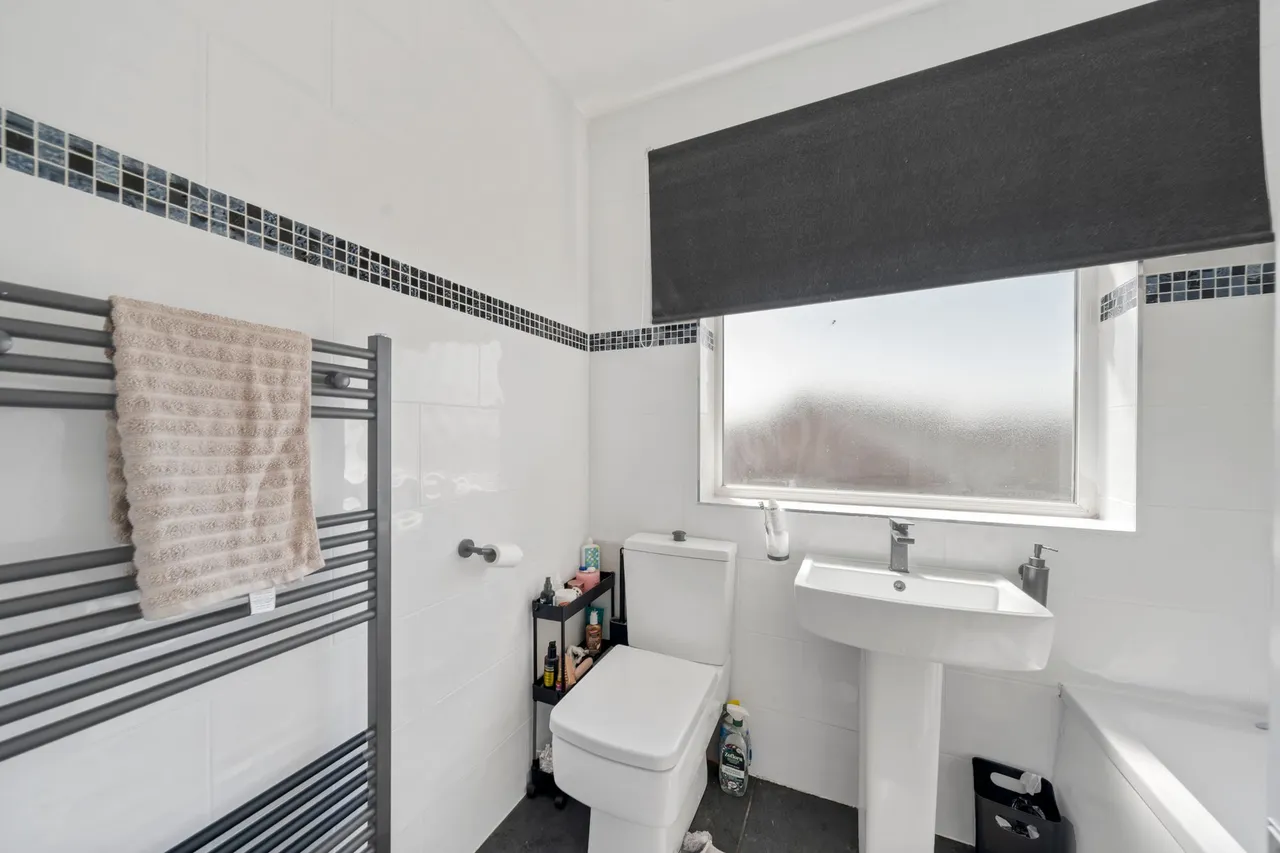Highfield Avenue, Leigh, Leigh, WN7 3BZ, photo 14