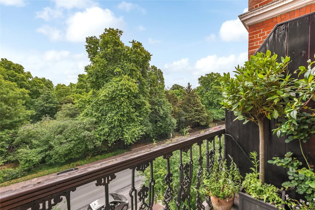 Albany Mansions, Albert Bridge Road, Battersea, London, SW11, photo 8