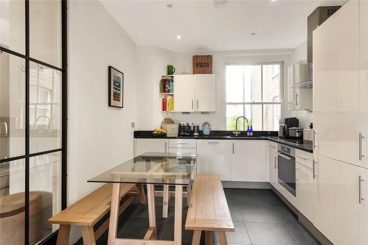 Albany Mansions, Albert Bridge Road, Battersea, London, SW11, photo 4
