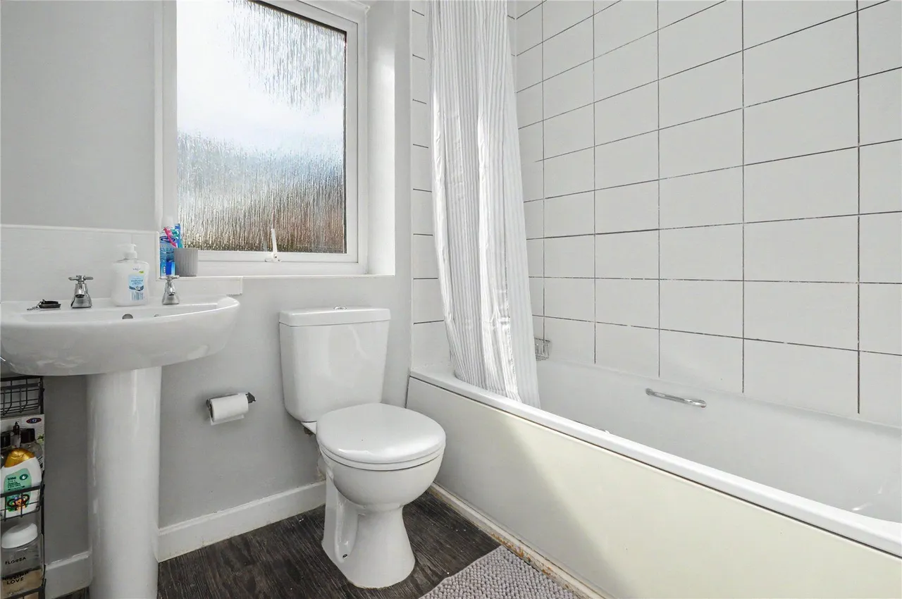 Thorpe Road, Leeds, LS10, photo 9