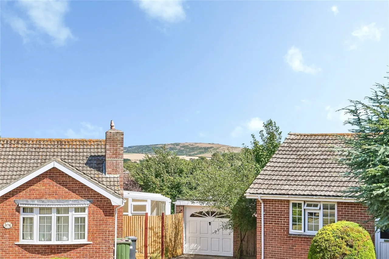 Summers Court, Freshwater, PO40, photo 13