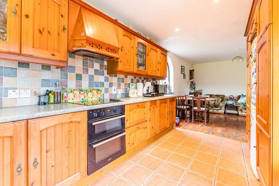 Off Cairnshill Road, Belfast, BT8, photo 8