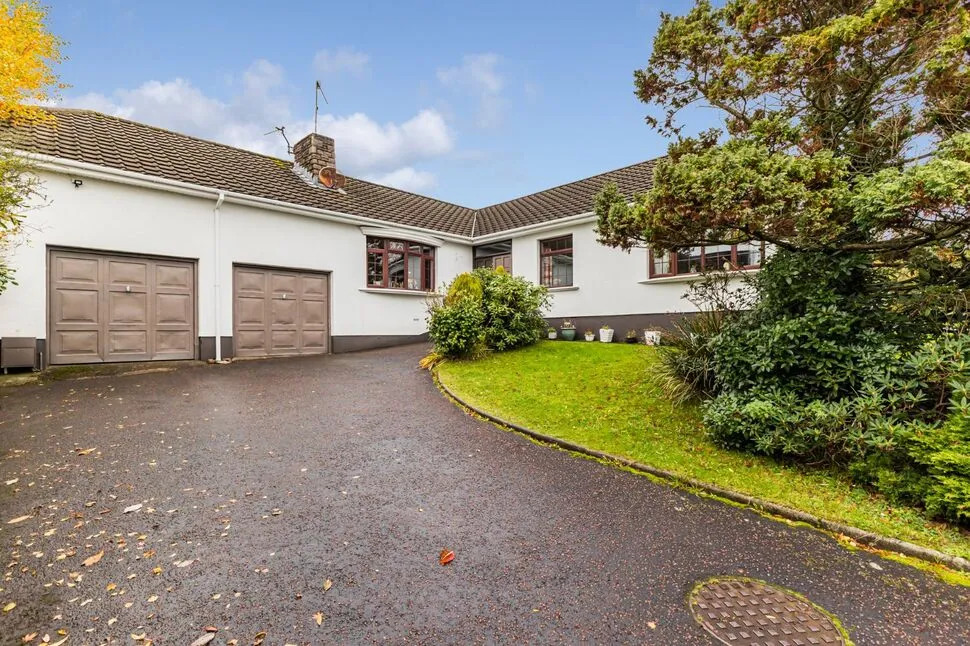 Off Cairnshill Road, Belfast, BT8, photo 2