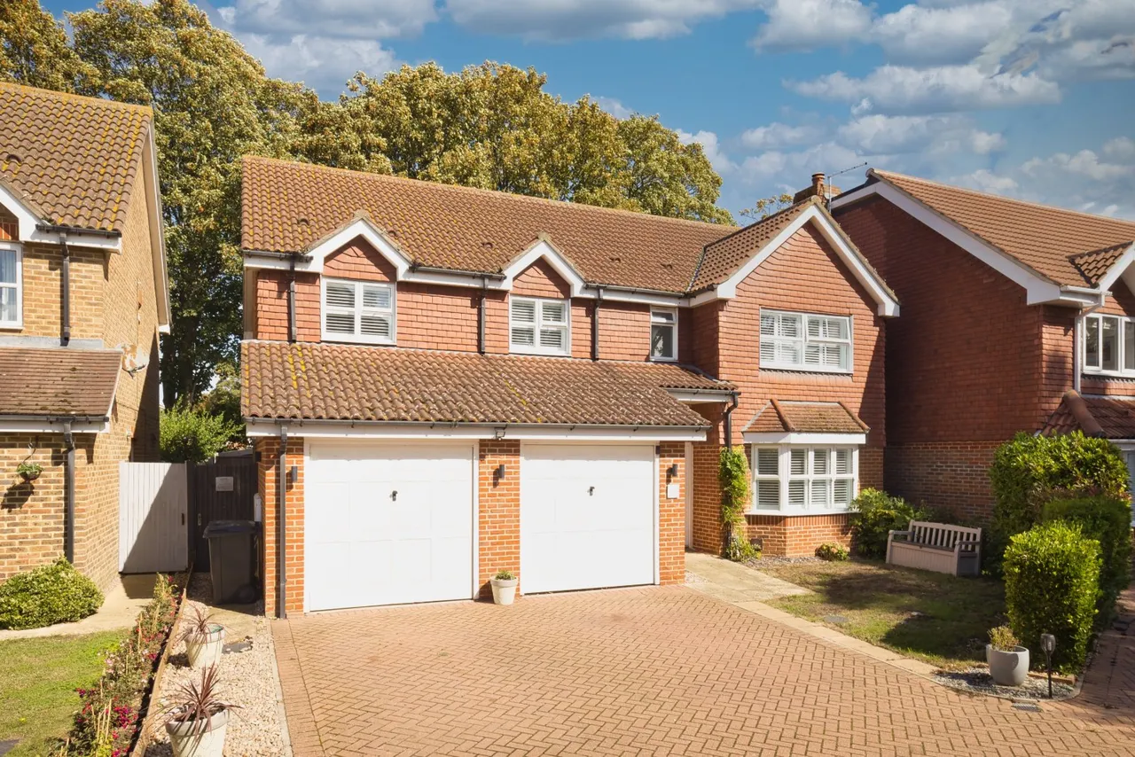 5 bed house for sale, Selwyn Drive, Broadstairs, CT10