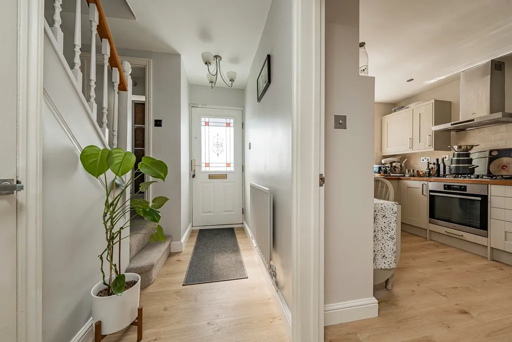 Park View Road, Hillingdon, UB8, photo 7