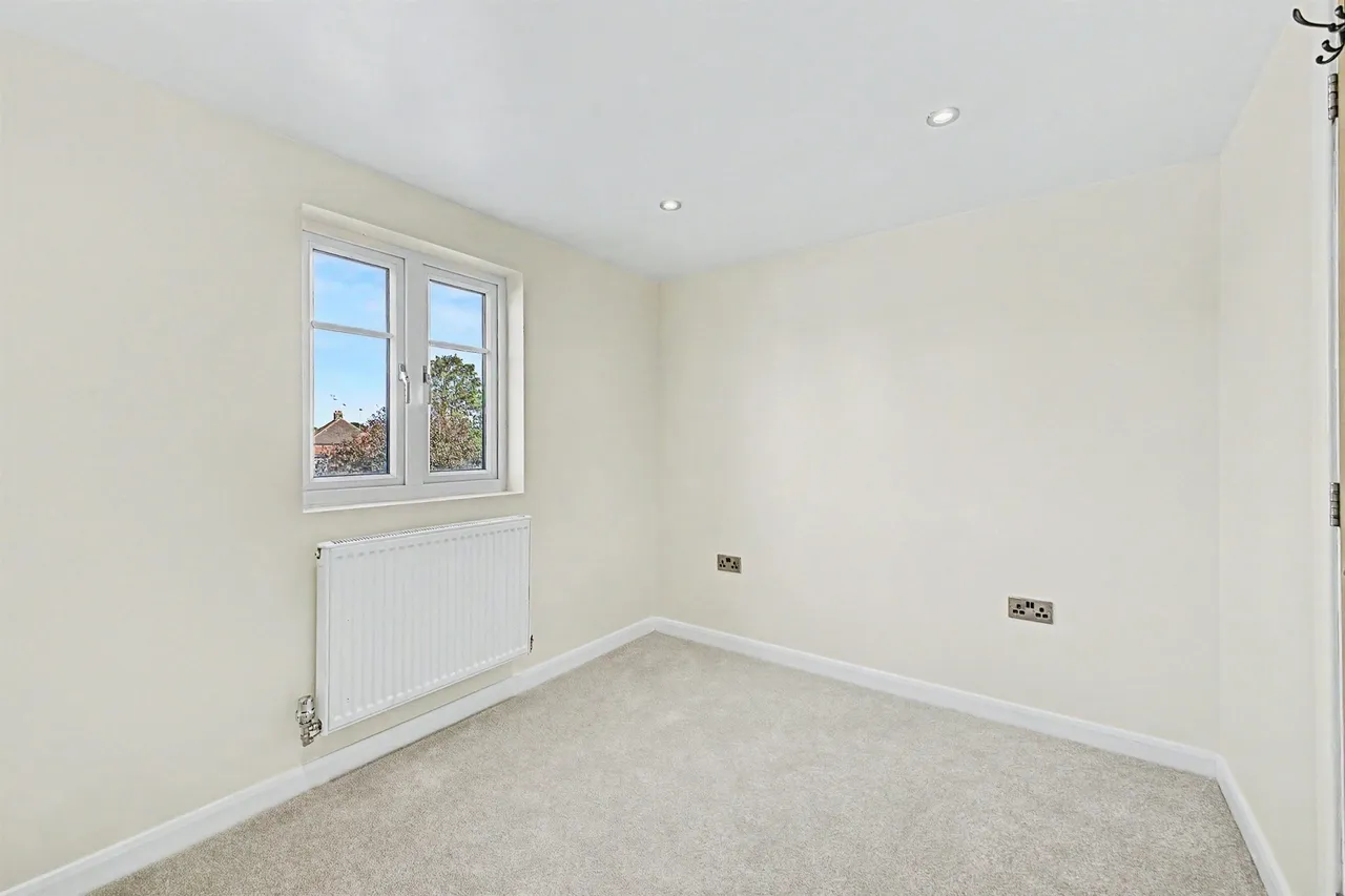Greenhills Road, Northampton, NN2, photo 12