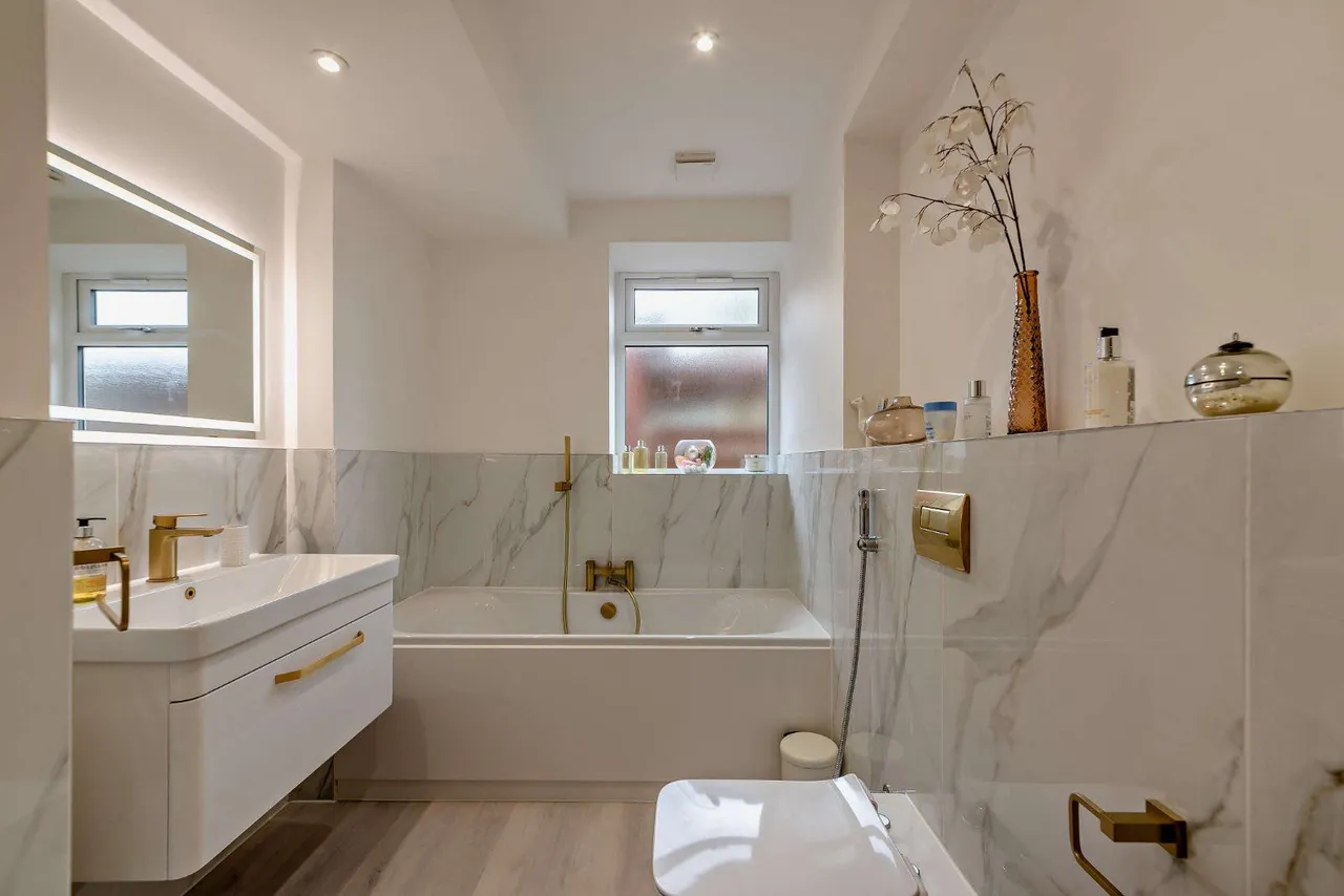 Hermitage Road, Cold Ash, Thatcham, Berkshire, RG18 9JN, photo 8