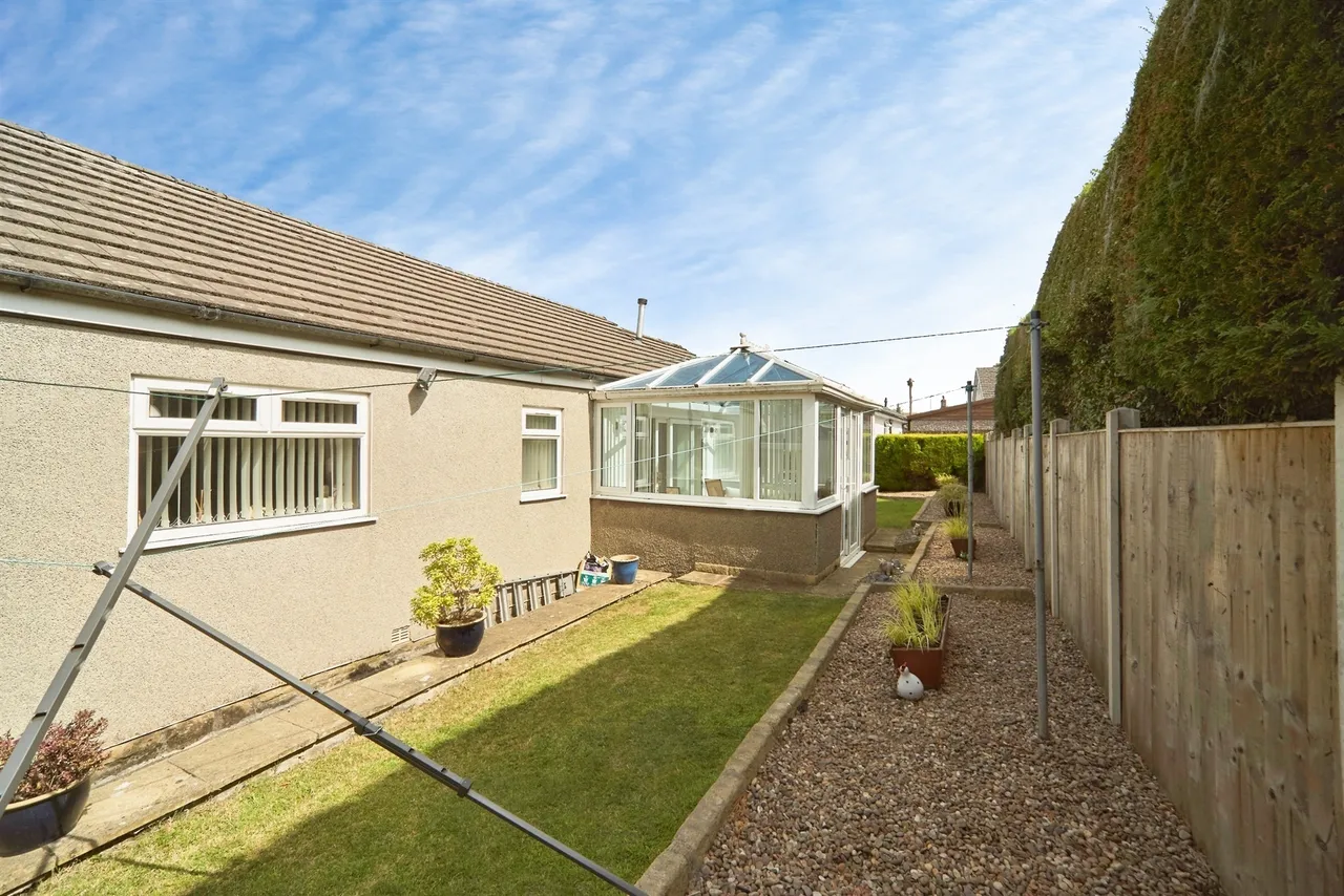 Hillside Grove, Oakworth, BD22, photo 16