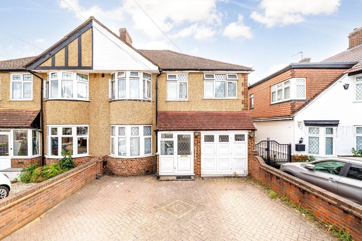 6 bed house for sale, Cheyne Avenue, TW2