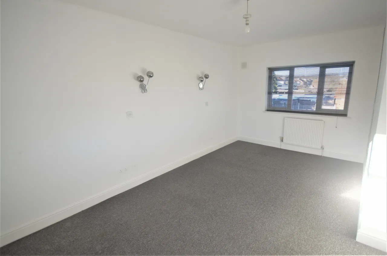 Heaton Avenue, RM3 7HR, photo 6