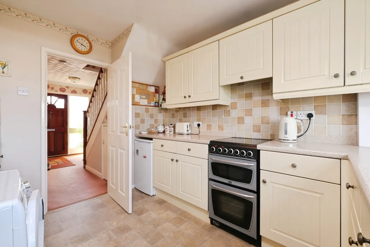 Burley Crest, Downend, Bristol, BS16, photo 3