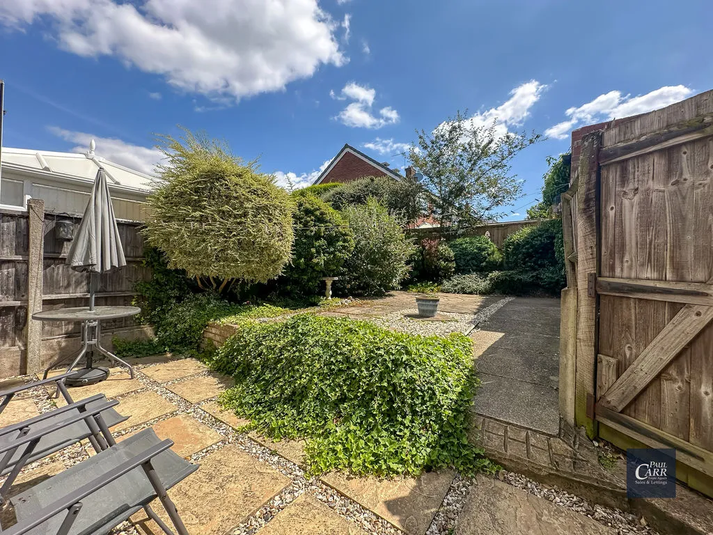 Bankside Crescent, Streetly, B74, photo 24