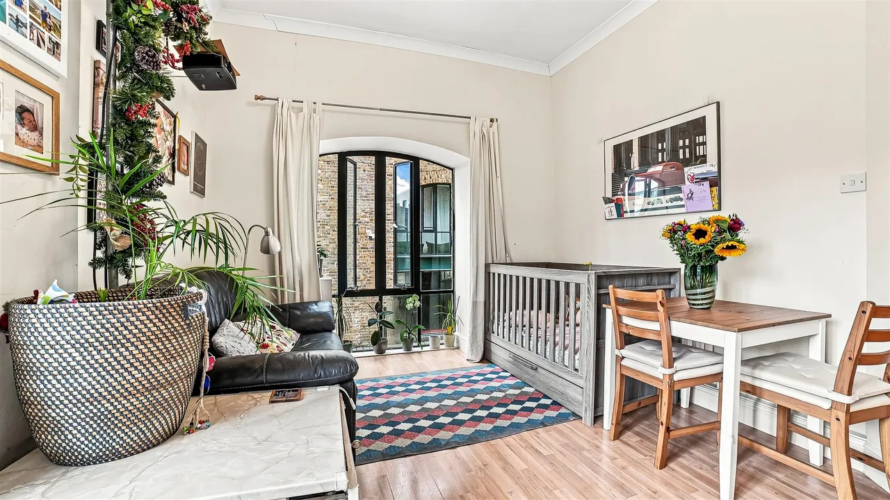 Slipway House, 2 Burrells Wharf Square, London, E14 3TD, photo 2