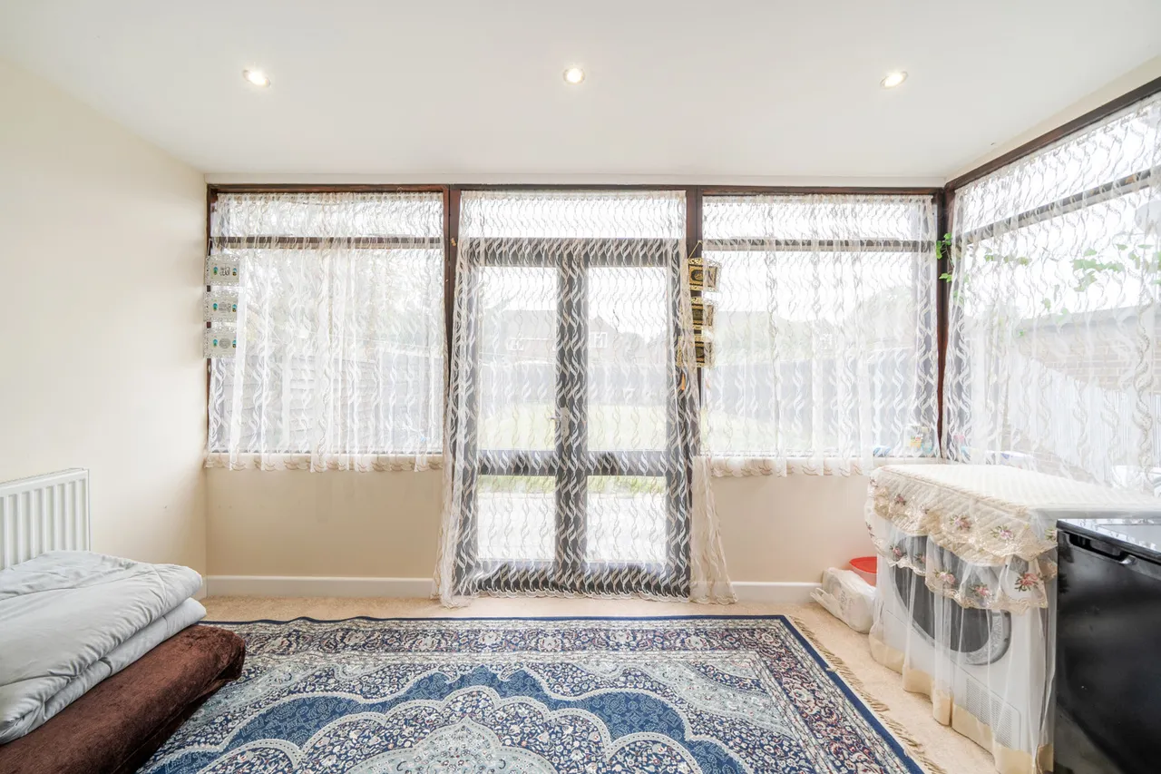 Bromley Crescent, Ruislip, HA4, photo 9