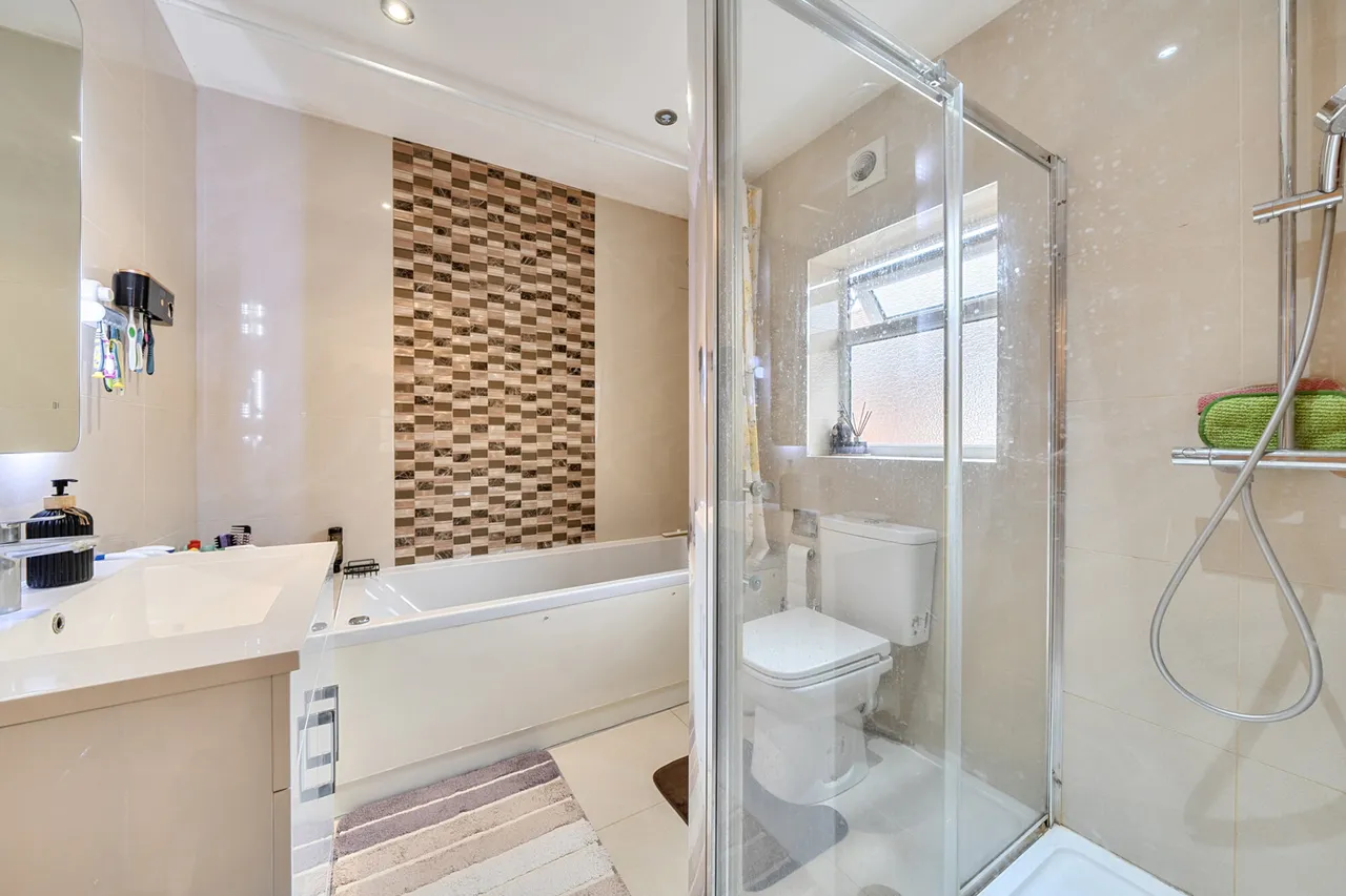Bromley Crescent, Ruislip, HA4, photo 7