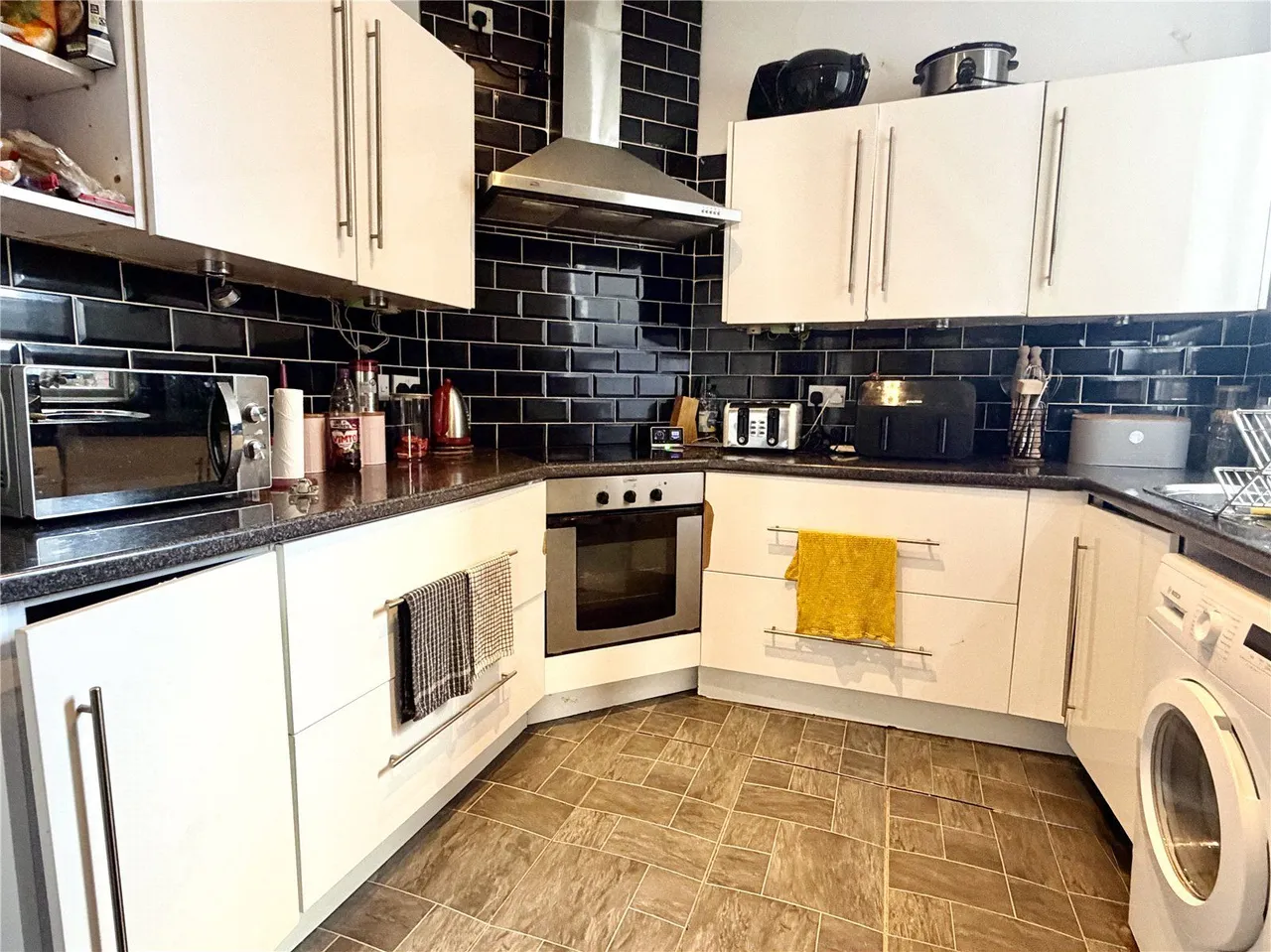 Hind Hill Street, Heywood, OL10, photo 7