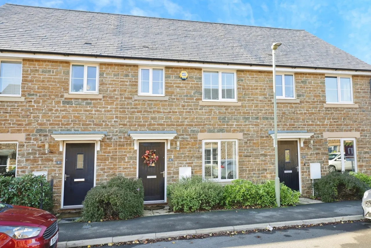 3 bed house for sale — Kingerlee Road, Banbury, Oxfordshire, OX16
