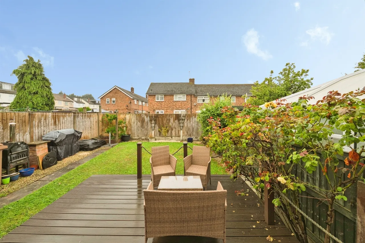 Big Meadow Road, WIRRAL, photo 3