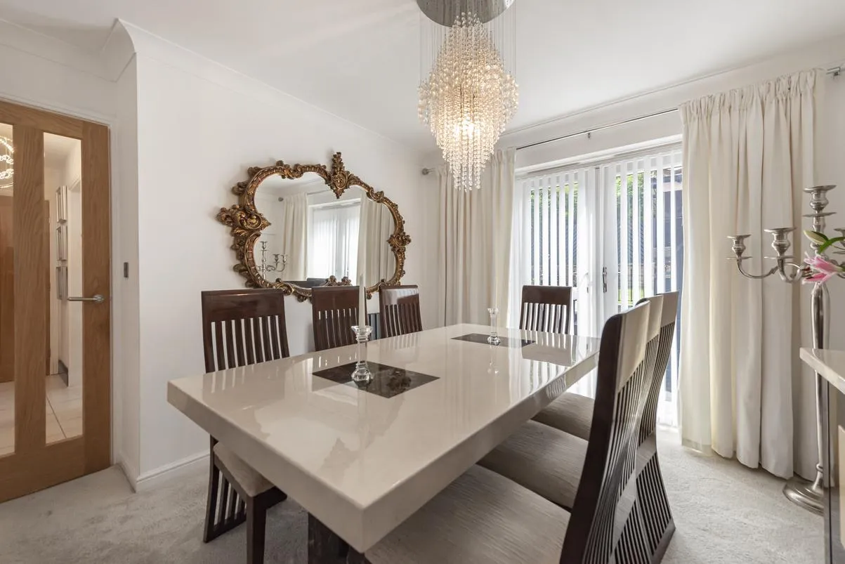 Roebuck Chase, Manvers, S63, photo 5