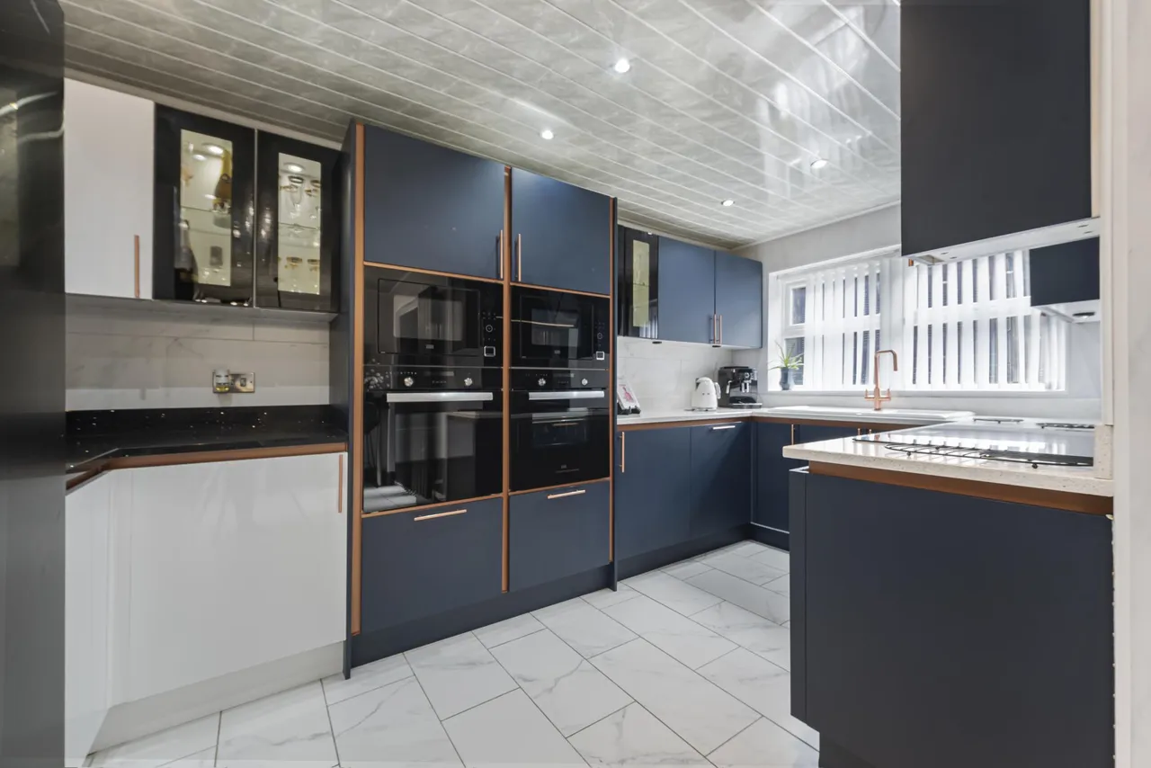 Roebuck Chase, Manvers, S63, photo 6