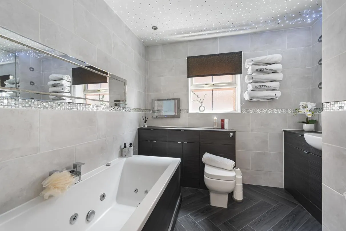 Roebuck Chase, Manvers, S63, photo 17