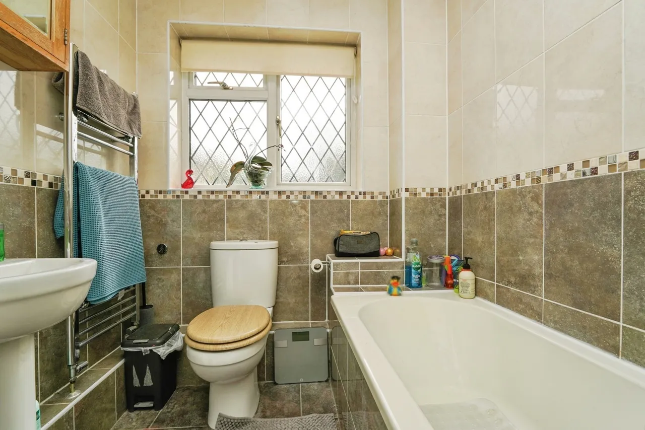Bramble Lane, Stonehouse, Gloucestershire, GL10, photo 10