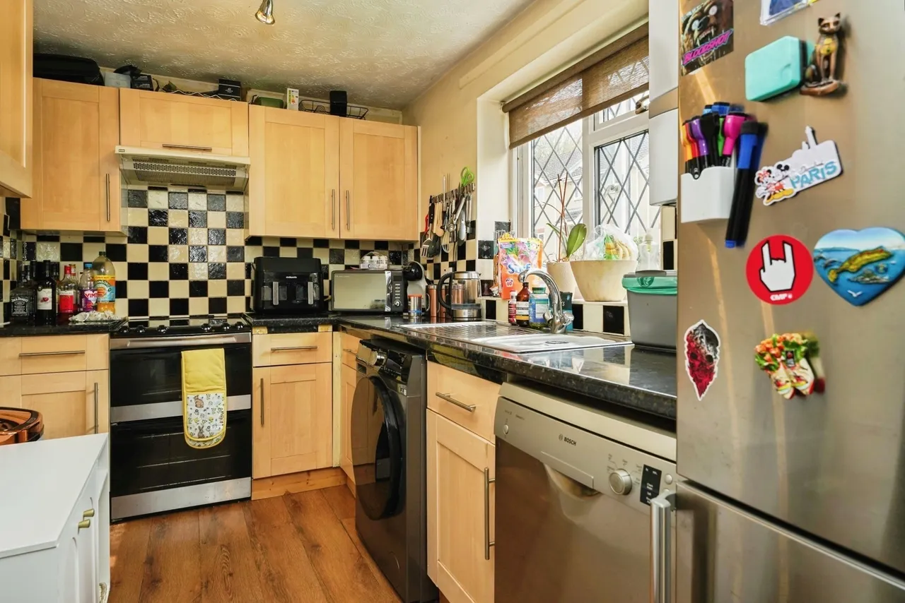 Bramble Lane, Stonehouse, Gloucestershire, GL10, photo 2
