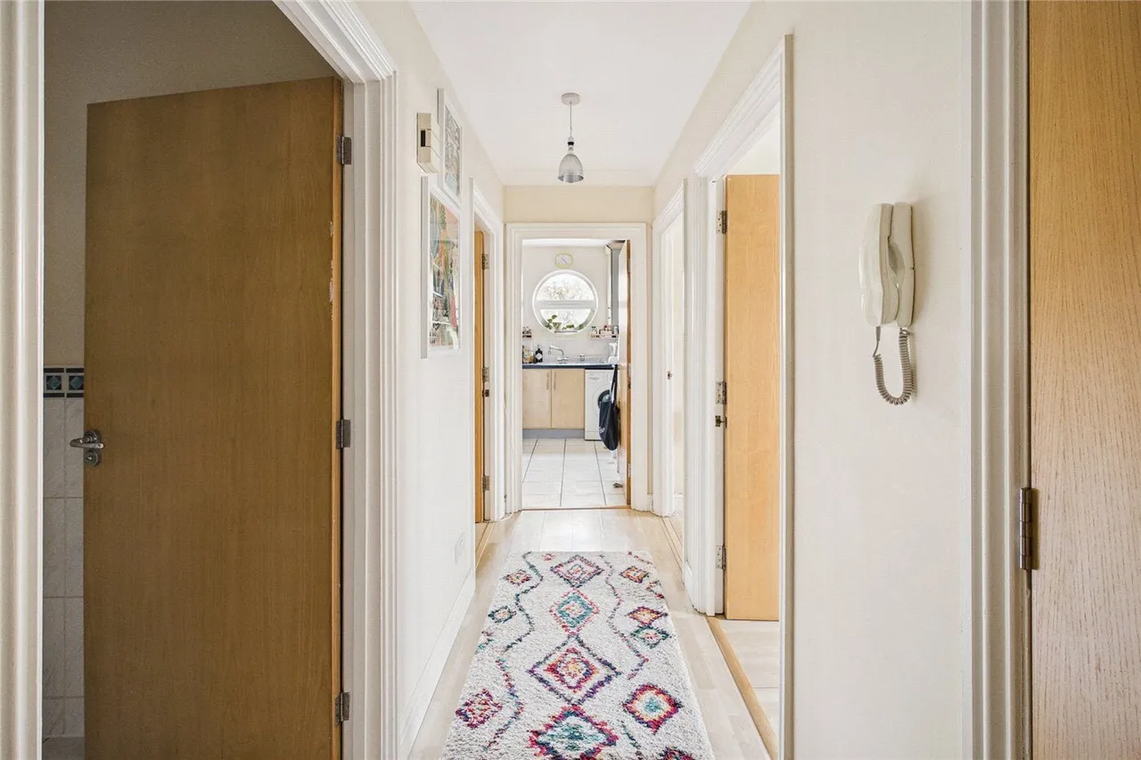 Charles Haller Street, London, SW2, photo 7